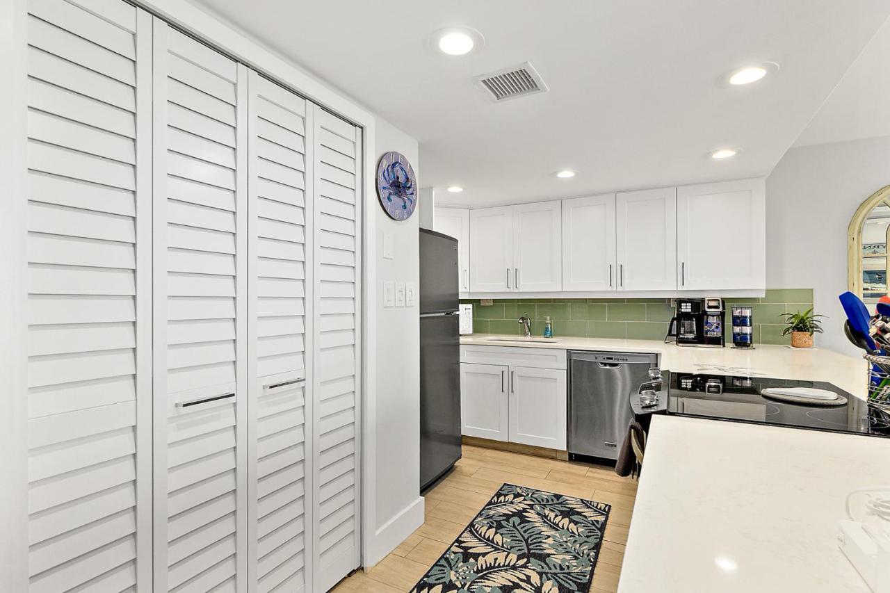 Pelican Condos New Smyrna Beach Esterno foto